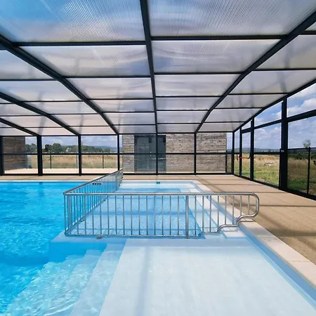 Du 63 بيت للعطل